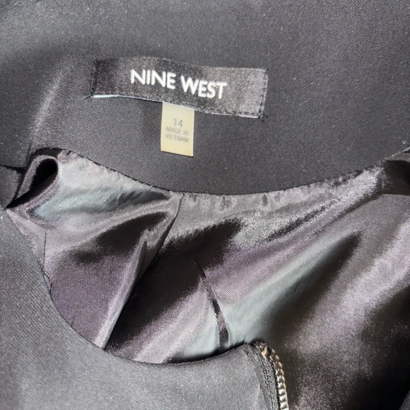 Nine West~Women’s Tiered Zip Front Jacket🌹 - Picture 9 of 14